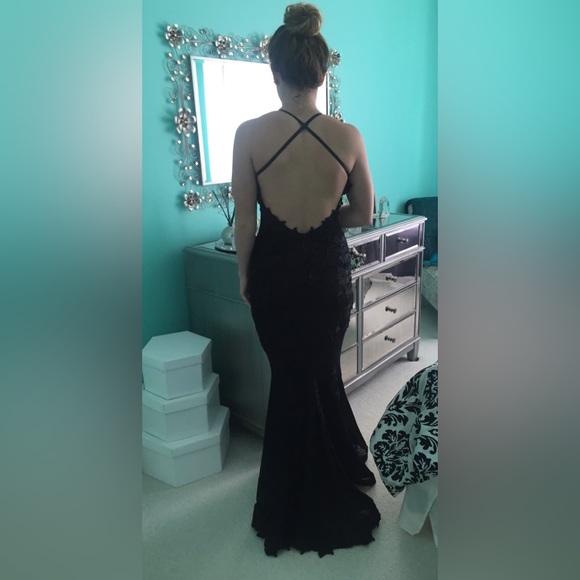 Sheer Embroidered Lace Gown Black Issue New York size Small $250.00 - Picture 5 of 14